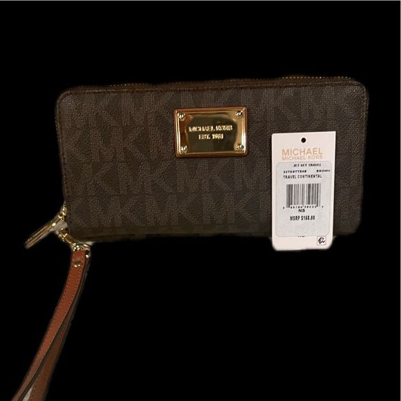 EUC Michael Kors wristlet/wallet. Used once - Picture 1 of 4
